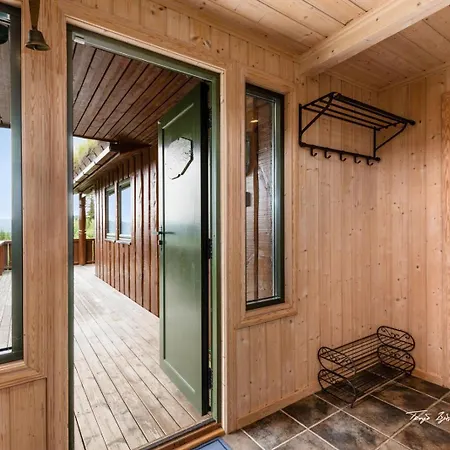 Hotel Al Skisenter - With Panoramic View For 8 Guests 3*